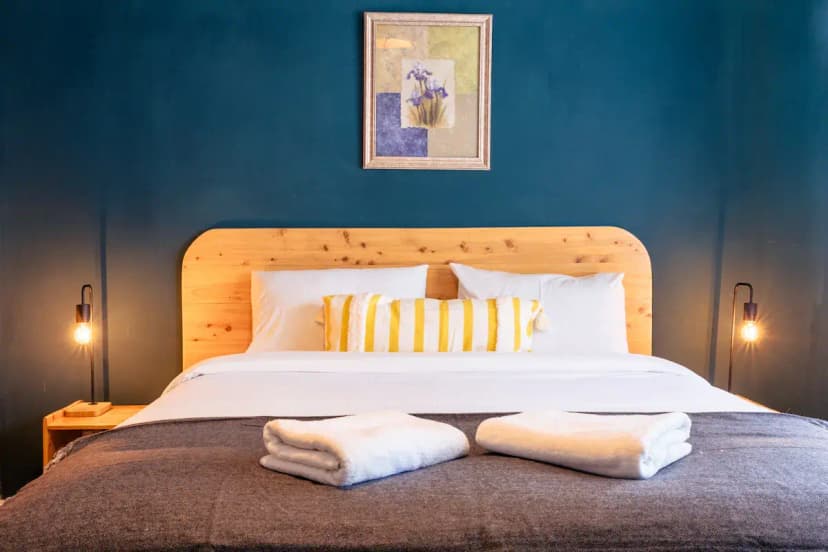 Property 6 - Spacious family home with garden