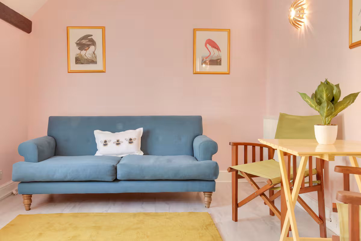 Property 8 - Modern apartment with city views